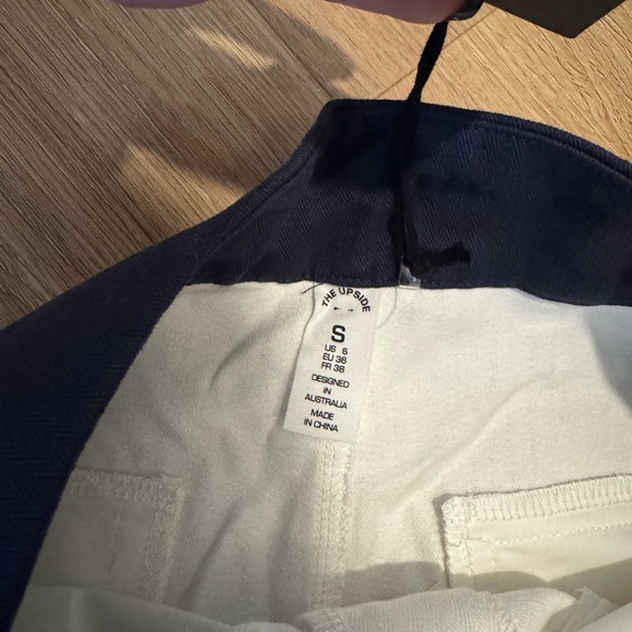 The Upside Racer Short - Picture 13 of 16